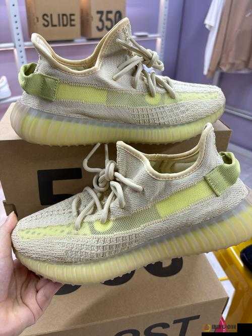 yeezy350 亚洲：关于其设计风格与流行趋势的深度剖析